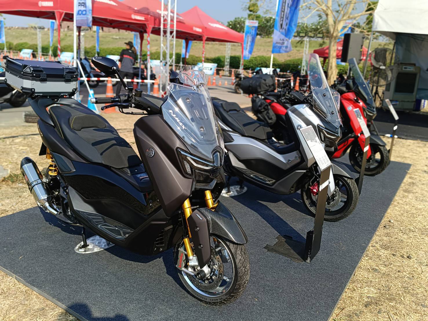 NEW YAMAHA NMAX และ ALL NEW YAMAHA NMAX TECH MAX