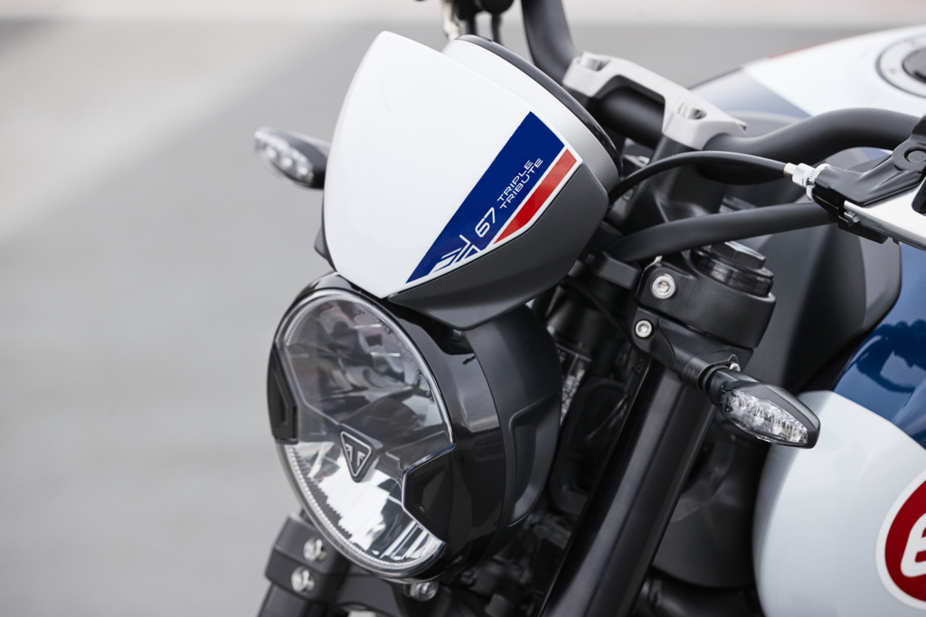 ไทรอัมพ์ มอเตอร์ไซเคิลส์ เปิดตัวรถจักรยานยนต์ TRIDENT 660 รุ่นพิเศษ
ที่มาพร้อมกราฟิกสมัยใหม่ที่ได้รับแรงบันดาลใจจากไทรเดนท์อันโด่งดังทั่วโลก