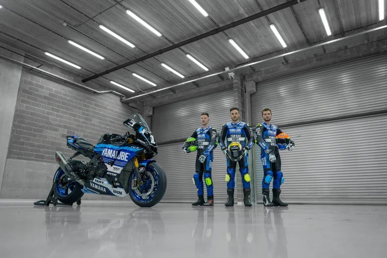 YAMALUBE สุดยอดน้ำมันเครื่องสนับสนุนแฟคทอรี่ทีมลงแข่งในภายใต้สังกัด YAMALUBE YART YAMAHA EWC Official Team ลุยศีกเวิลด์เอ็นดูรานซ์